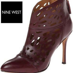 Nine West Darenne Cutout Leather Ankle Booties